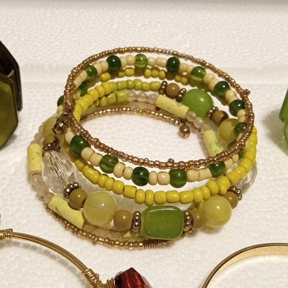 A3#   12 NEW Bracelets - Picture 4 of 5